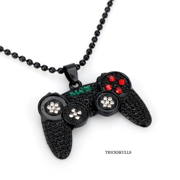 Iced Black Gaming Gamer Controller Gamepad Necklace XBOX PS2 PS3 PS4 PS5 - Picture 4 of 6